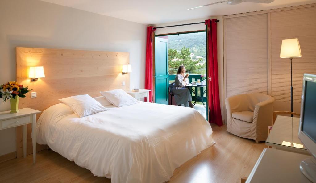 Hotel La Pinede Amélie-les-Bains-Palalda Pokoj fotografie